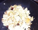 A picture of step 2 of Masala cabbage.