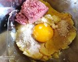 Foto langkah ke 4 dari resep Perkedel kornet.