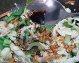 Foto langkah ke 5 dari resep Shirataki Goreng Ayam.
