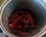 Foto del paso 2 de la receta: Pollo adobado con papas y zanahoria