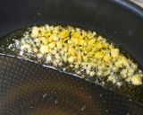 A picture of step 4 of No Fail! 3 Easy Points for Easy Aglio e Olio.