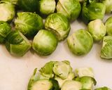 Foto del paso 2 de la receta: Roasted Brussel Sprout, and Rocoto Capers and Bay Leaves Beef Tenderloin - Lomo en Laurel y Coles