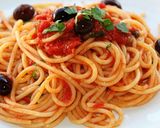 A picture of step 5 of Neapolitan spaghetti.