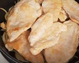Foto del paso 4 de la receta: Pechugas de pollo con salsa de leche