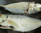 Foto langkah ke 3 dari resep Ikan Kembung Sambal Terasi.