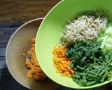 Foto langkah ke 6 dari resep Urab Daun Kelor.
