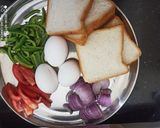 ऑमलेट पिझ्झा (omlette pizza recipe in marathi) रेसिपी स्टेप 1 फोटो 