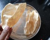 A picture of step 3 of Instant Papad taco.