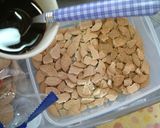 A picture of step 4 of Easy & One-bowl Tiramisu.
