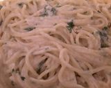 Tejszínes, fokhagymás gyors tészta recept fázis 2 fotója