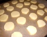 A picture of step 5 of Easy Tender Crumbly Cookies.