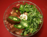 Foto del paso 5 de la receta: Salsa de tomate casera picante, con aceitunas y jengibre rosa.