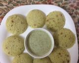 A picture of step 3 of Rava Spongy Idli.