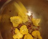 A picture of step 4 of Bacon And Cauliflower Salad.