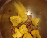 A picture of step 4 of Bacon And Cauliflower Salad.