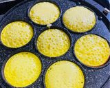 Foto langkah ke 11 dari resep Bika Ambon Mini Kuning Telor Teflon Ala Tintin.