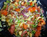 વેજીટેબલ ઉપમા (Vegetable Upma Recipe In Gujarati) રેસીપી સ્ટેપ3ફોટો