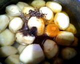 A picture of step 1 of Spicy mashed potatoes.