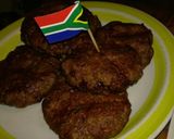 A picture of step 2 of Eggfree Burger patty.