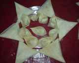 A picture of step 3 of Qeema ke samosay.