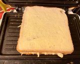 A picture of step 3 of Pineapple Grilled Sandwich.