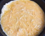 Foto del paso 1 de la receta: Tortilla a la francesa a los cuatro quesos