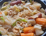 Foto del paso 7 de la receta: Guiso de garbanzos encebollados con toque picante