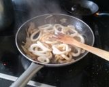 Foto del paso 3 de la receta: Calamares encebollados