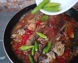 Foto langkah ke 9 dari resep Ikan kecap saus tiram.