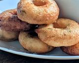 A picture of step 2 of Medu Vadas.