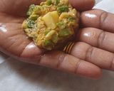 A picture of step 5 of Schezwan Noodles Pakoda.