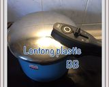 Foto langkah ke 4 dari resep Ketupat kantong plastic.