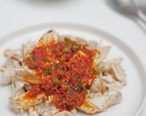 Foto langkah ke 4 dari resep Dada Ayam Kukus Siram Cabai.