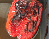 Foto del paso 1 de la receta: Pimientos rojos asados aliñados