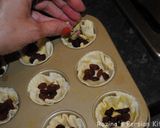 A picture of step 7 of Raisins-Pistachio Baklava.