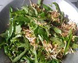 Foto langkah ke 3 dari resep Kangkung Tumis Terasi Saos Tiram.