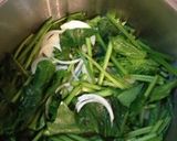 A picture of step 2 of Spinach Soup (Potage).