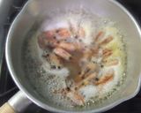 A picture of step 3 of Japanese Lobster Style? Ama Ebi (Sweet Shrimp) Miso Soup.