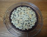 A picture of step 18 of Chocolate Amandine (Tart).