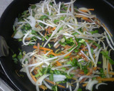 A picture of step 3 of Simple Soy Sauce Flavored Stir Fried Udon.