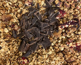 Foto del paso 5 de la receta: Granola casera con fresón y chocolate negro en freidora de aire