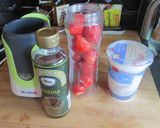 A picture of step 1 of Strawberry shake.