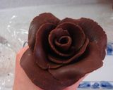 A picture of step 13 of Decorative Chocolate Roses.