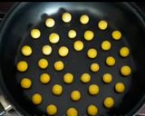 Foto langkah ke 3 dari resep TAMAGO BORO (Egg Biscuit).