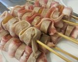 A picture of step 2 of Bacon Sausage Apricot Kabobs.