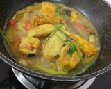 Foto langkah ke 7 dari resep Ikan pari masak kuning daun seledri.