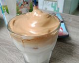 Foto langkah ke 3 dari resep DALGONA COFFEE no mixer.