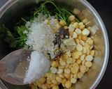 A picture of step 1 of Coconut chutney.