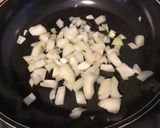Une image de l'étape 3 de Porc sauté au citron confit,oignon et marinade.