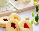 A picture of step 11 of Jam & Buttercream Sandwich Cookies.